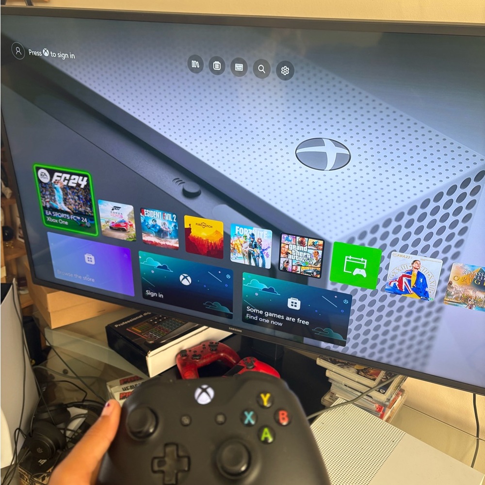 Black Wireless Controller - Picture 2 of 7